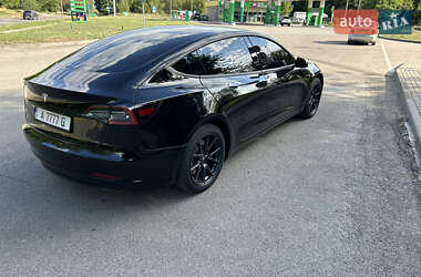 Седан Tesla Model 3 2018 в 