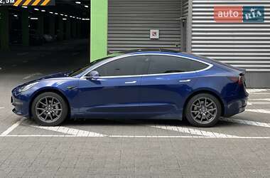 Седан Tesla Model 3 2018 в 