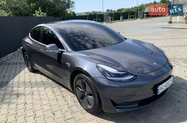 Седан Tesla Model 3 2019 в 
