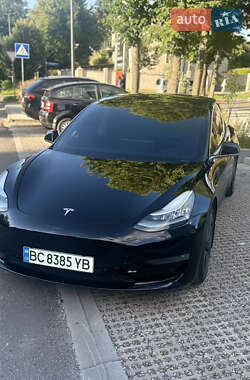 Tesla Model 3 2019
