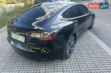 Седан Tesla Model 3 2019 в 
