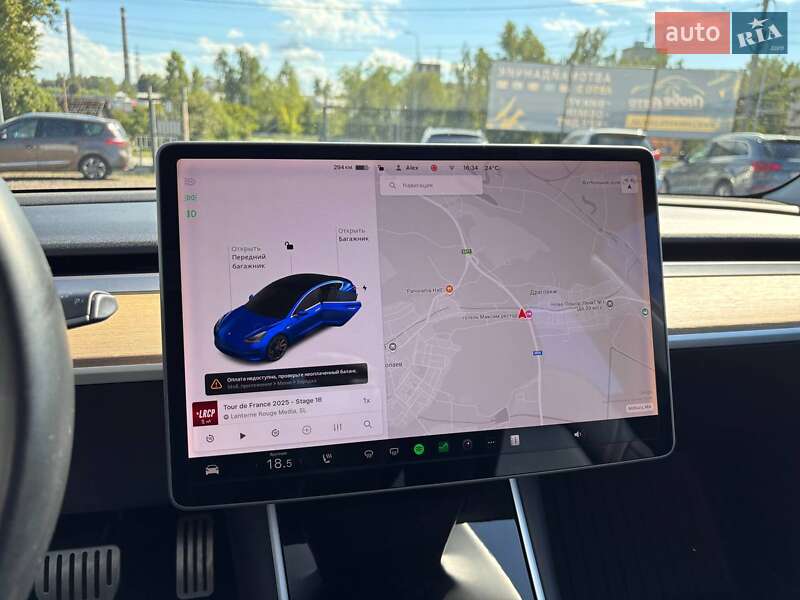 Седан Tesla Model 3 2019 в Львове