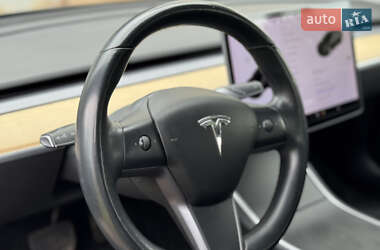 Седан Tesla Model 3 2018 в 