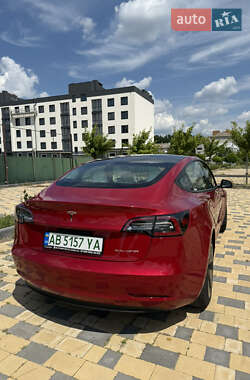Седан Tesla Model 3 2020 в 