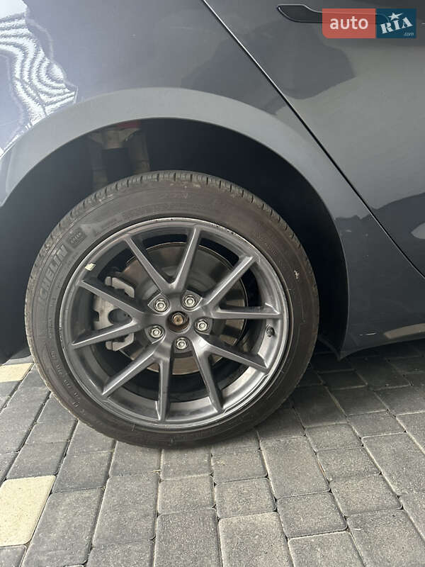 Седан Tesla Model 3 2022 в Хмельницком фото 7 Седан Tesla Model 3 2022 в Хмельницком