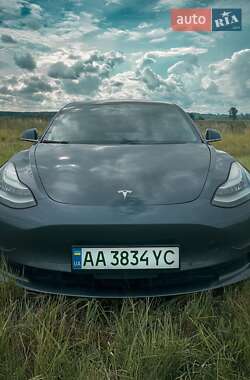 Седан Tesla Model 3 2019 в Києві