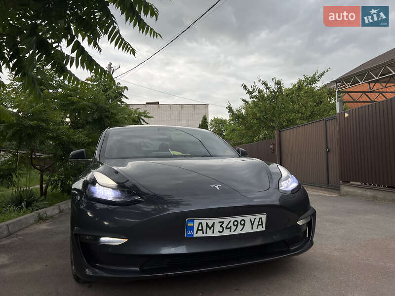 Tesla Model 3 2018