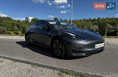 Седан Tesla Model 3 2023 в Дніпрі