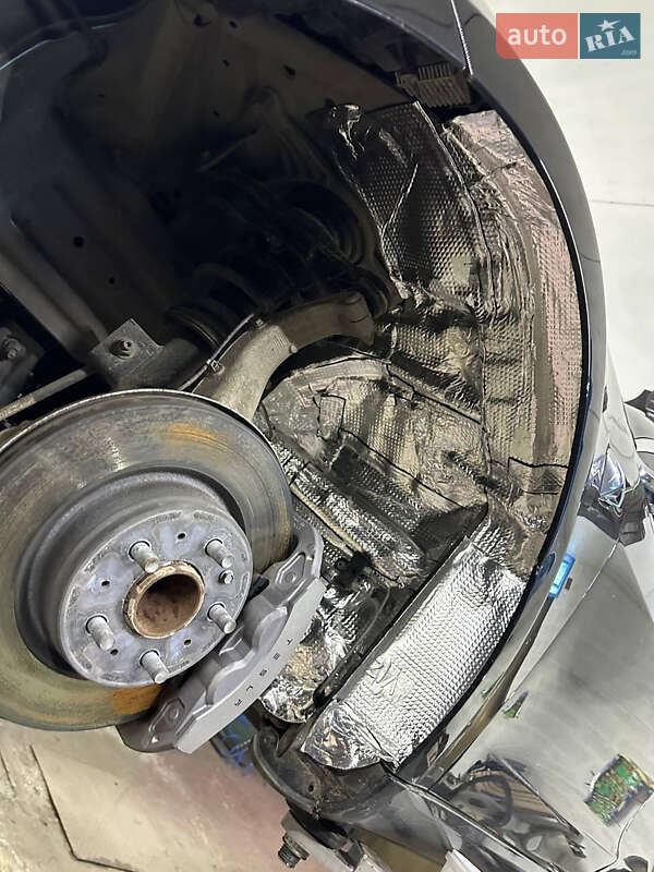 Седан Tesla Model 3 2018 в Львове