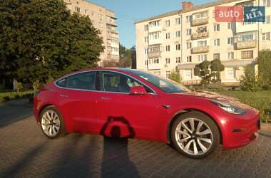 Седан Tesla Model 3 2018 в 