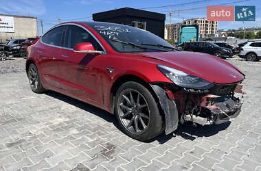 Седан Tesla Model 3 2020 в Львове