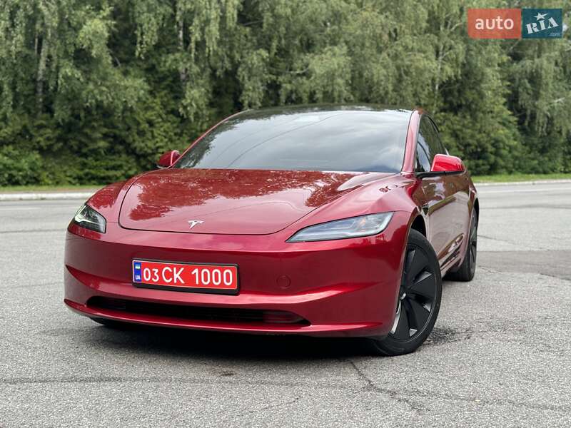 Седан Tesla Model 3 2024 в Трускавці