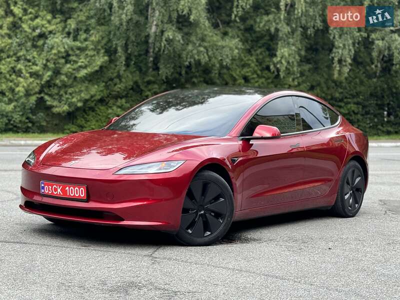 Седан Tesla Model 3 2024 в Трускавці