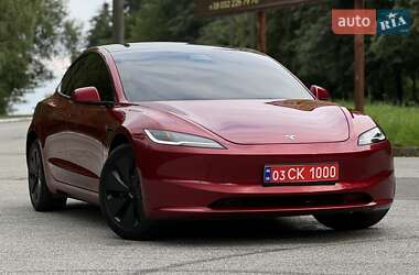 Седан Tesla Model 3 2024 в Трускавце