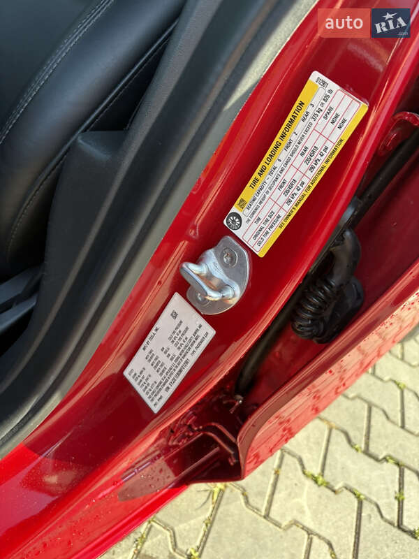 Седан Tesla Model 3 2021 в Черновцах
