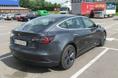 Седан Tesla Model 3 2018 в Львове