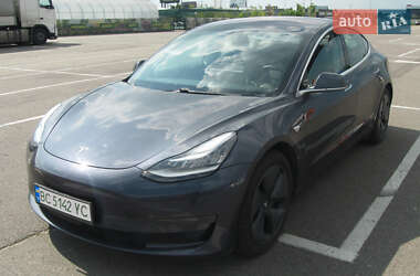Tesla Model 3 2018