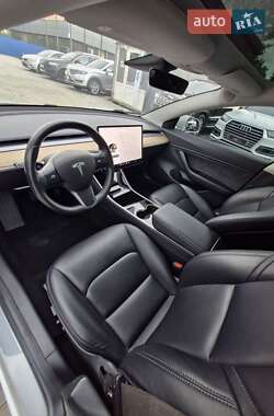 Седан Tesla Model 3 2018 в 