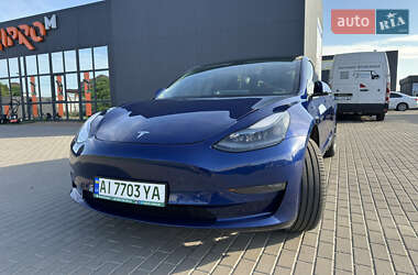 Седан Tesla Model 3 2021 в 