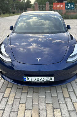Седан Tesla Model 3 2019 в 