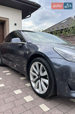 Седан Tesla Model 3 2018 в 