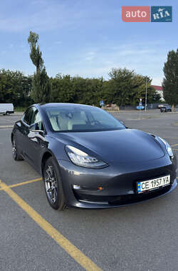 Седан Tesla Model 3 2018 в Киеве