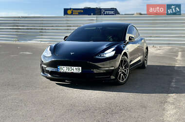 Tesla Model 3 2019