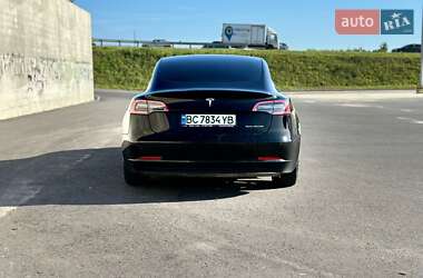 Седан Tesla Model 3 2019 в 