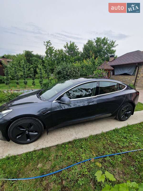 Седан Tesla Model 3 2019 в Кам'янець-Подільському