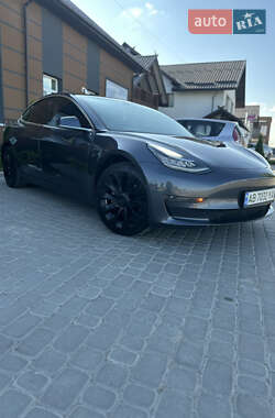 Седан Tesla Model 3 2017 в 