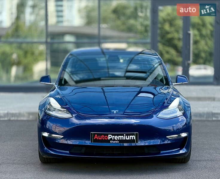 Седан Tesla Model 3 2018 в Харькове