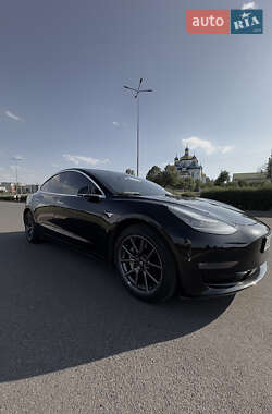 Седан Tesla Model 3 2018 в Кривом Роге