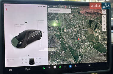 Седан Tesla Model 3 2018 в 