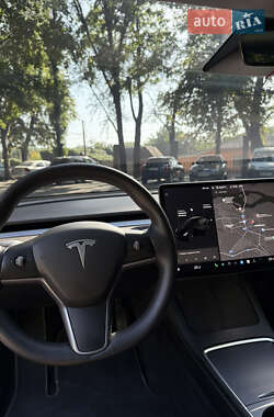 Седан Tesla Model 3 2021 в 