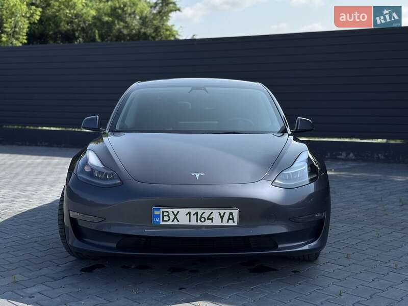 Tesla Model 3 2022