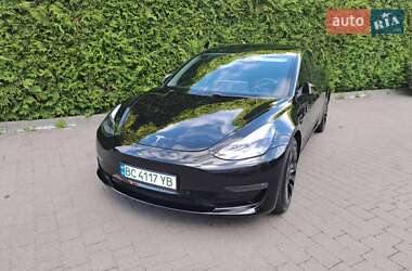 Седан Tesla Model 3 2021 в 