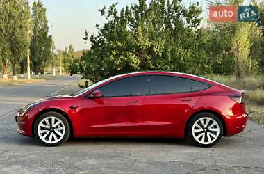 Седан Tesla Model 3 2020 в 