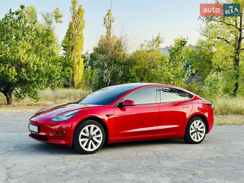 Седан Tesla Model 3 2020 в Каменском