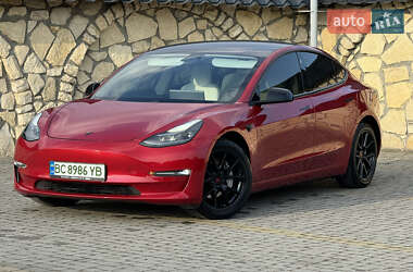 Tesla Model 3 2021