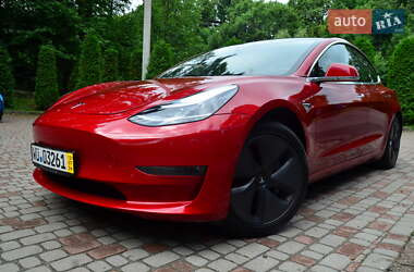 Седан Tesla Model 3 2020 в 