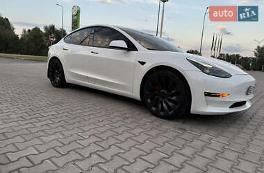 Седан Tesla Model 3 2022 в Днепре