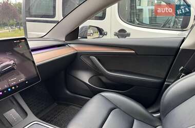 Внедорожник / Кроссовер Tesla Model 3 2022 в 