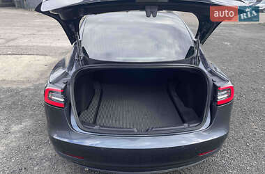 Седан Tesla Model 3 2018 в 