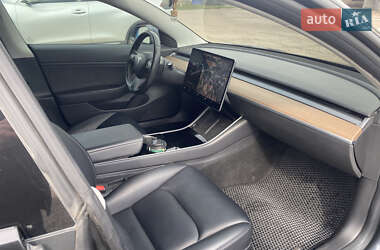 Седан Tesla Model 3 2018 в 