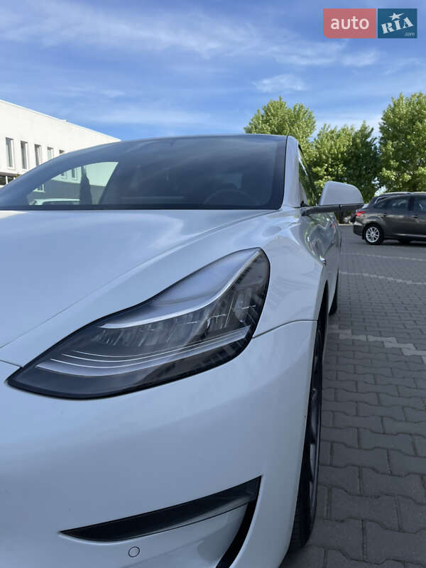 Седан Tesla Model 3 2019 в Черновцах фото 4 Седан Tesla Model 3 2019 в Черновцах