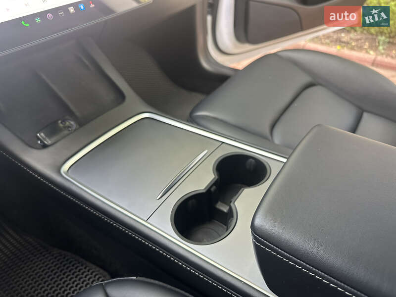 Седан Tesla Model 3 2022 в Харькове