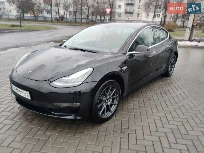 Седан Tesla Model 3 2019 в Житомире