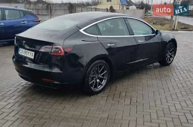 Седан Tesla Model 3 2019 в 
