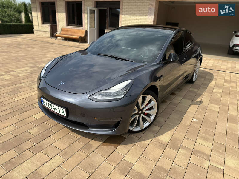 Седан Tesla Model 3 2019 в 