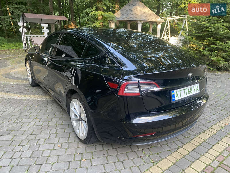 Седан Tesla Model 3 2022 в Богородчанах